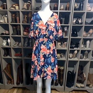 Hawaiian print V neck dress
